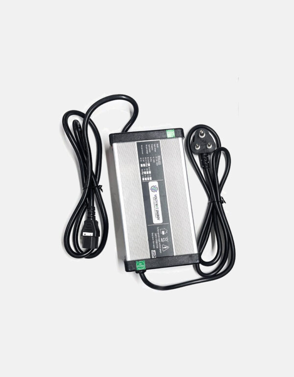 Charger Li-ion 60V10A for Electric scooter